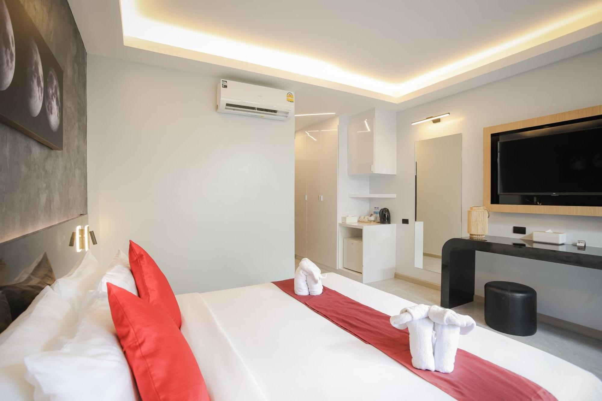 Etk Patong Resort Buitenkant foto