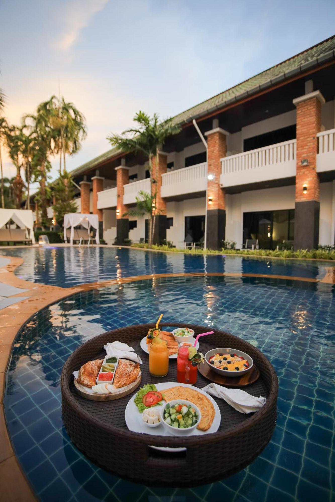 Etk Patong Resort Buitenkant foto