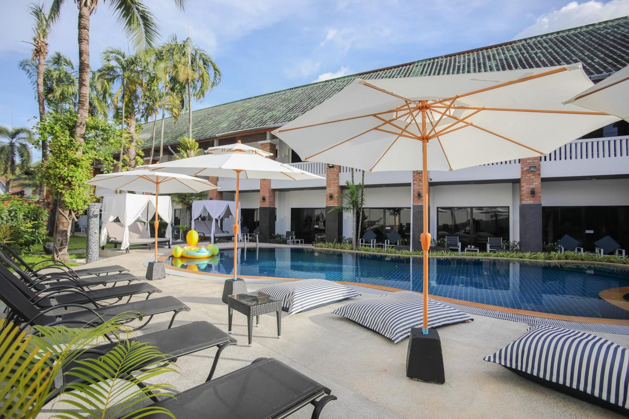 Etk Patong Resort Buitenkant foto